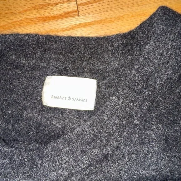 Samsoe Sweater - Picture 2 of 2